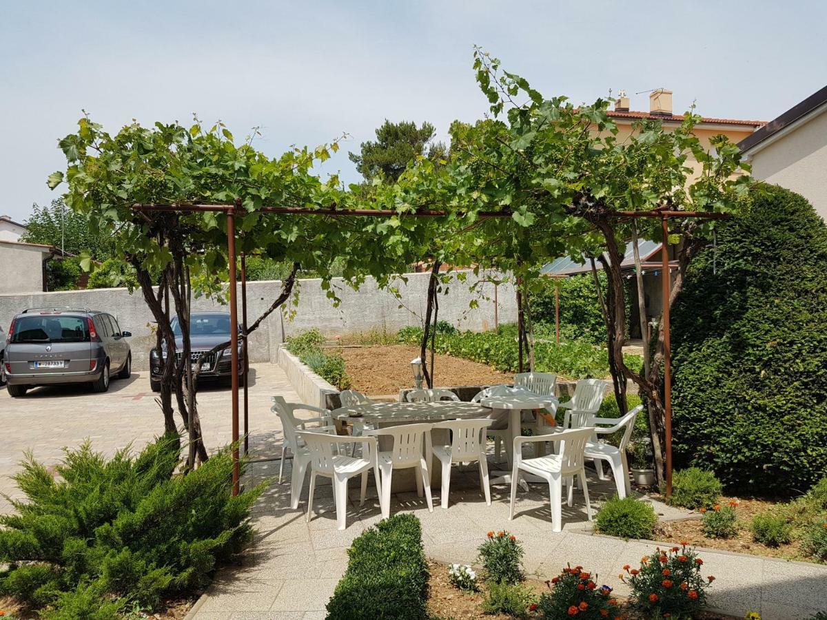& Three Angels 3* Baska (Krk)